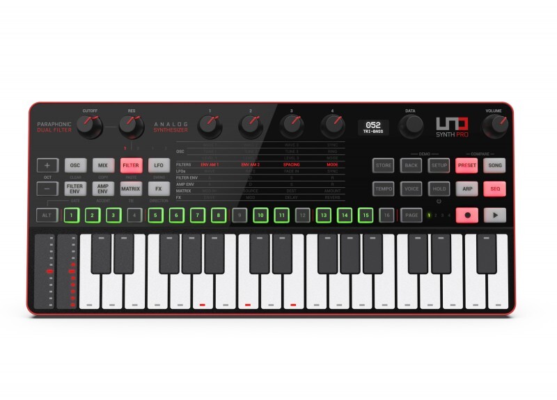 IKMultimedia UNO Synth Pro